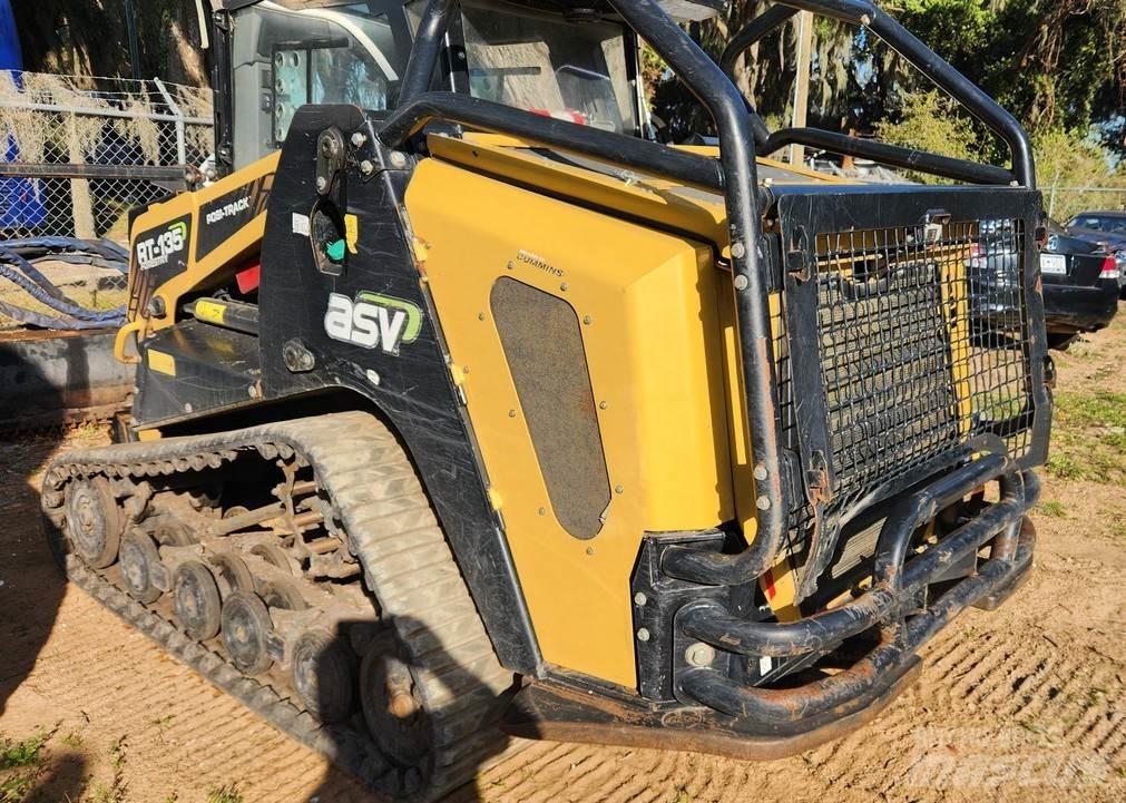 ASV RT135F Kompaktlastere