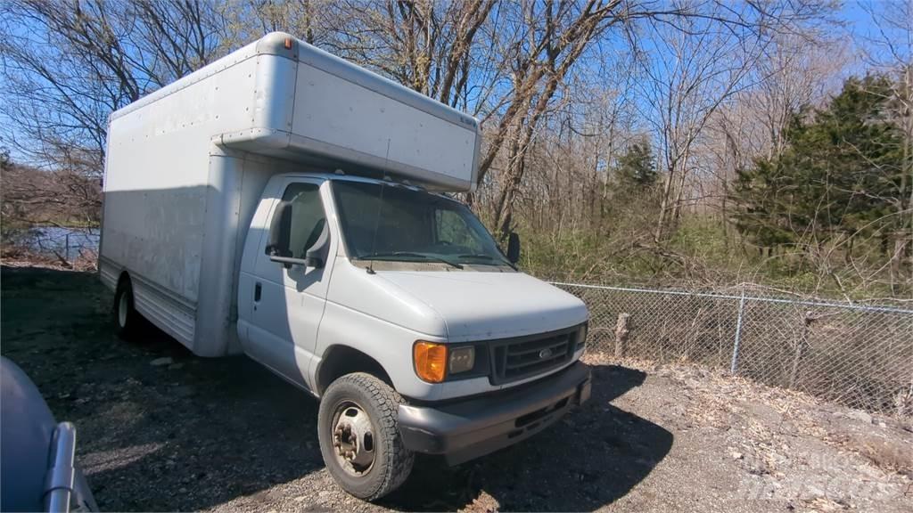 Ford E450 Skapbiler
