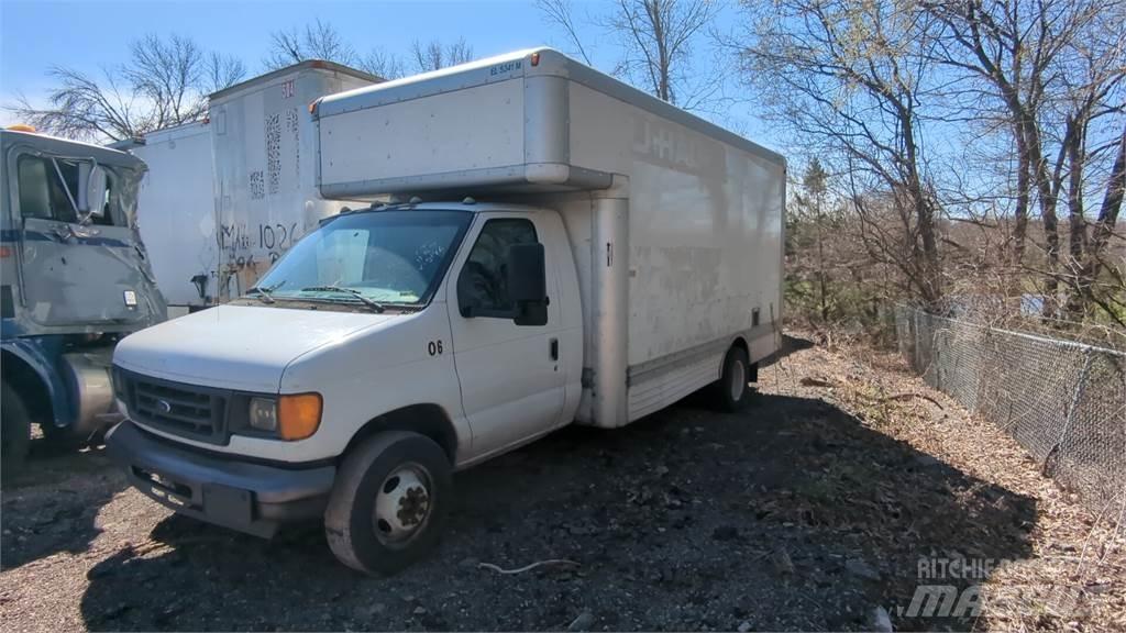 Ford E450 Skapbiler