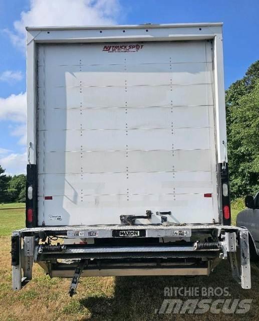 Freightliner M2 Skapbiler