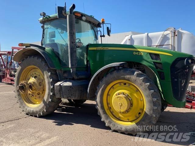 John Deere 8430 Traktorer