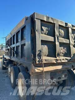 Mack CT713 Tippbil