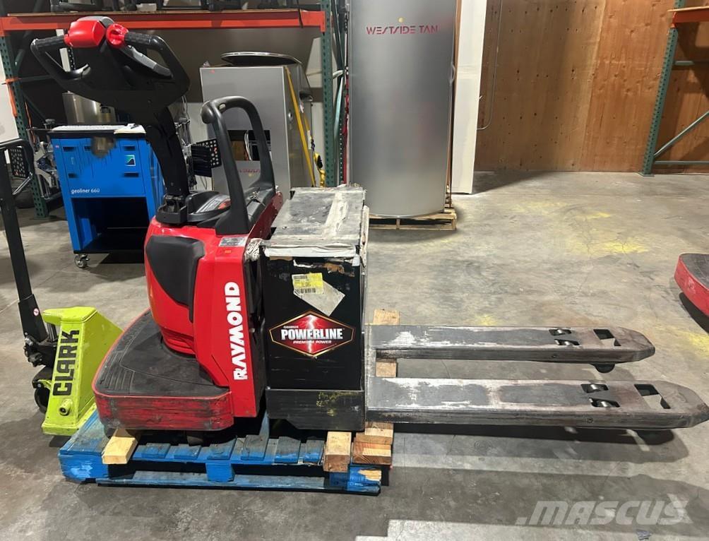 Raymond 8410 Truck - Annet