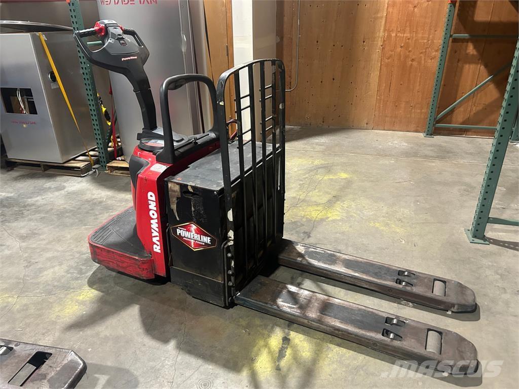 Raymond 8410 Truck - Annet