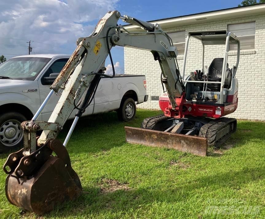 Takeuchi TB240 Midigravere 7 - 12t