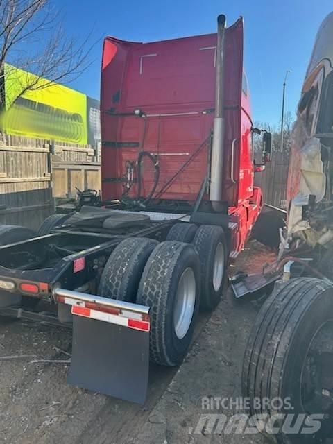 Volvo VNL64T670 Trekkvogner