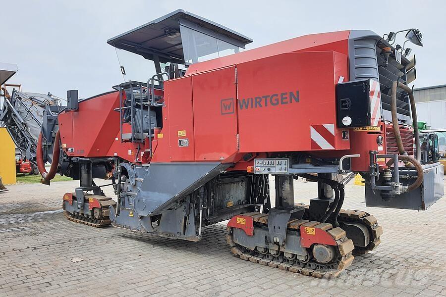 Wirtgen W 220 Asfalt-kaldfresere