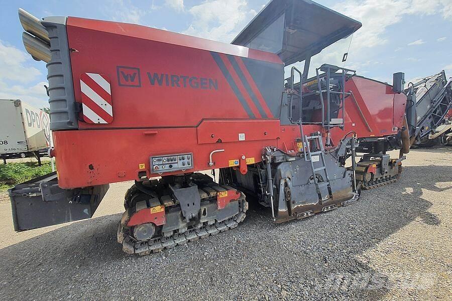 Wirtgen W 220 Asfalt-kaldfresere