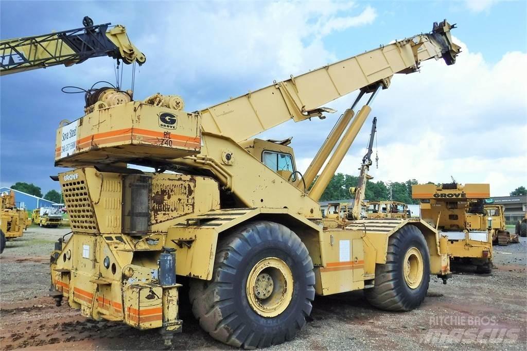Grove RT740 Røff terreng kraner
