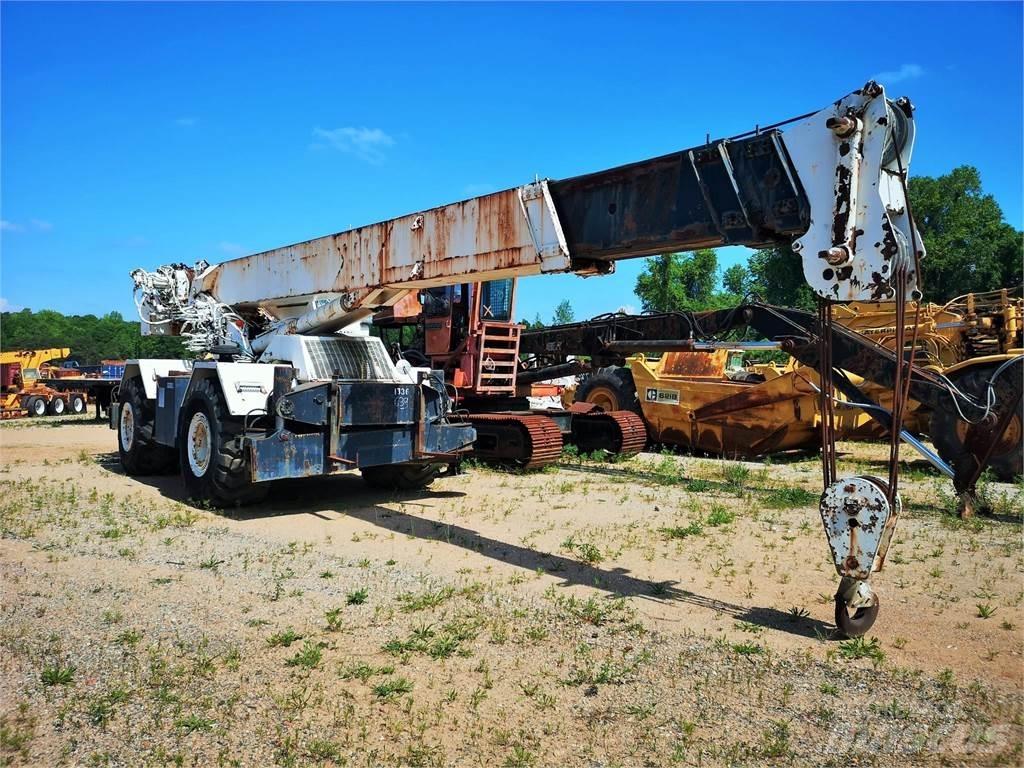 P&H CN40 Røff terreng kraner