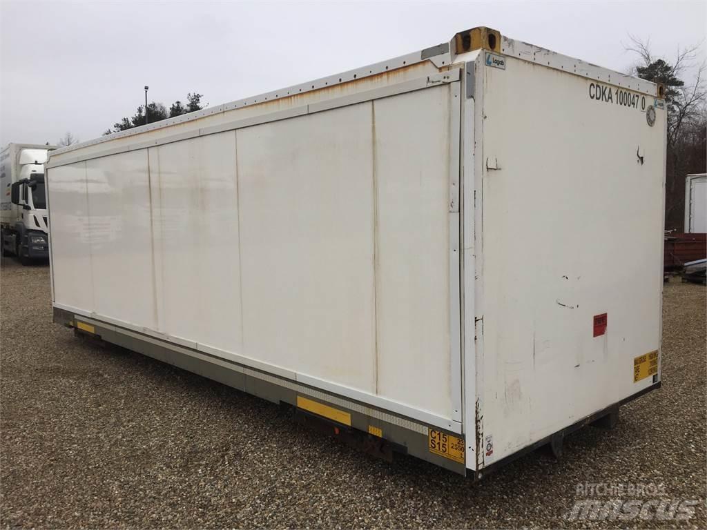  7450 mm med rulleport Lettisolert skaptrailer