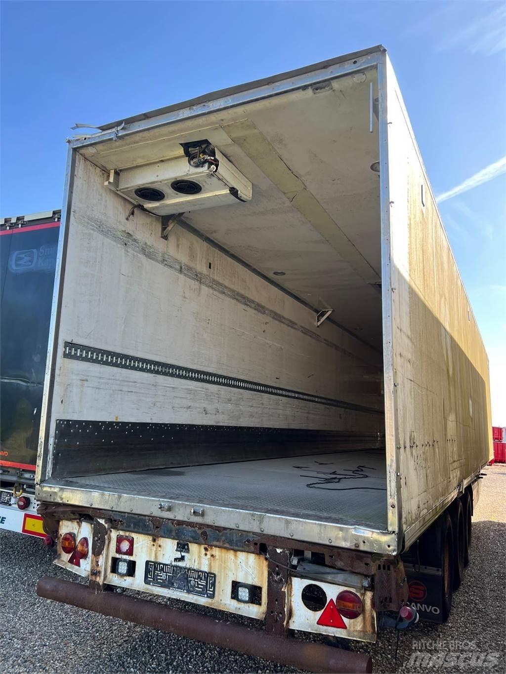 Krone 13,6 mtr boks Lettisolert skaptrailer