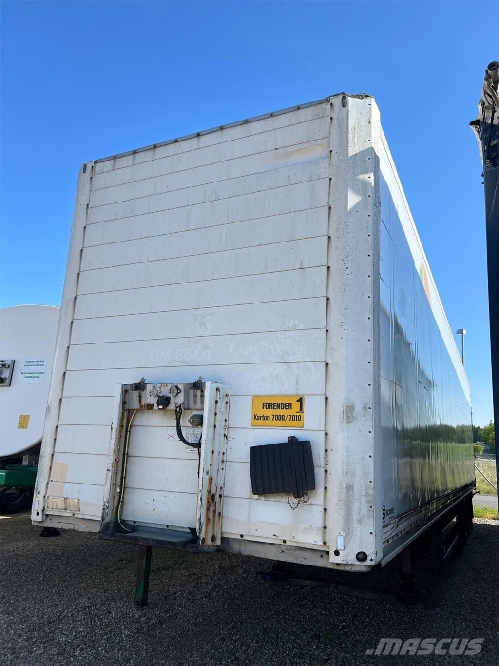 Schmitz 13,6 mtr boks Lettisolert skaptrailer