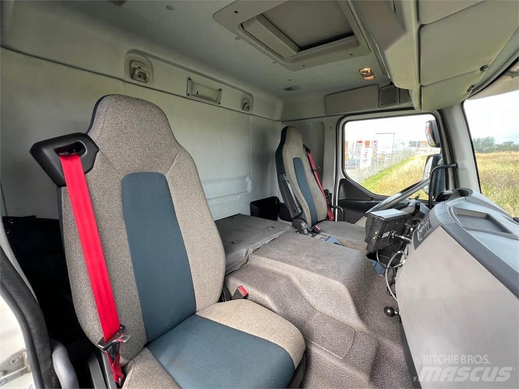 Volvo FE320 6x2*4 Skapbiler