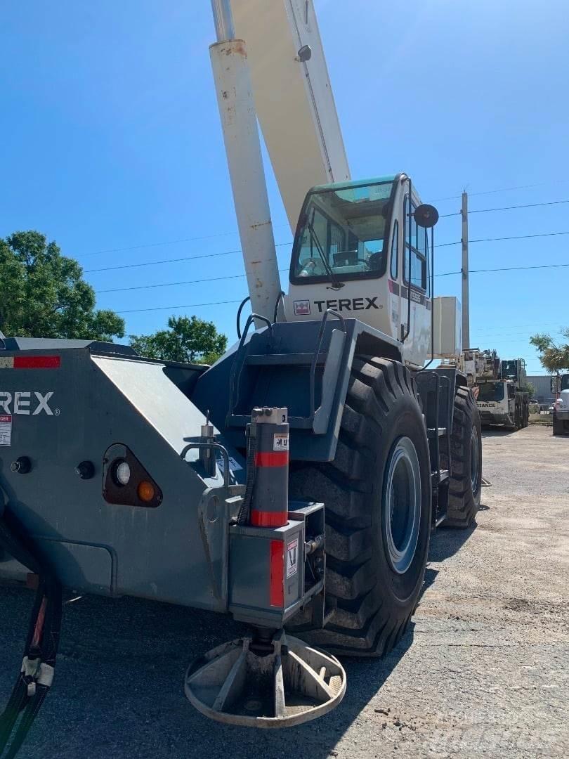 Terex  Røff terreng kraner