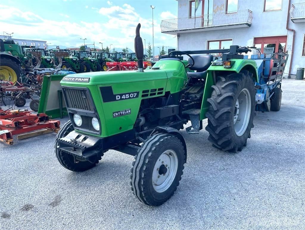 Deutz-Fahr D 45 07 Traktorer