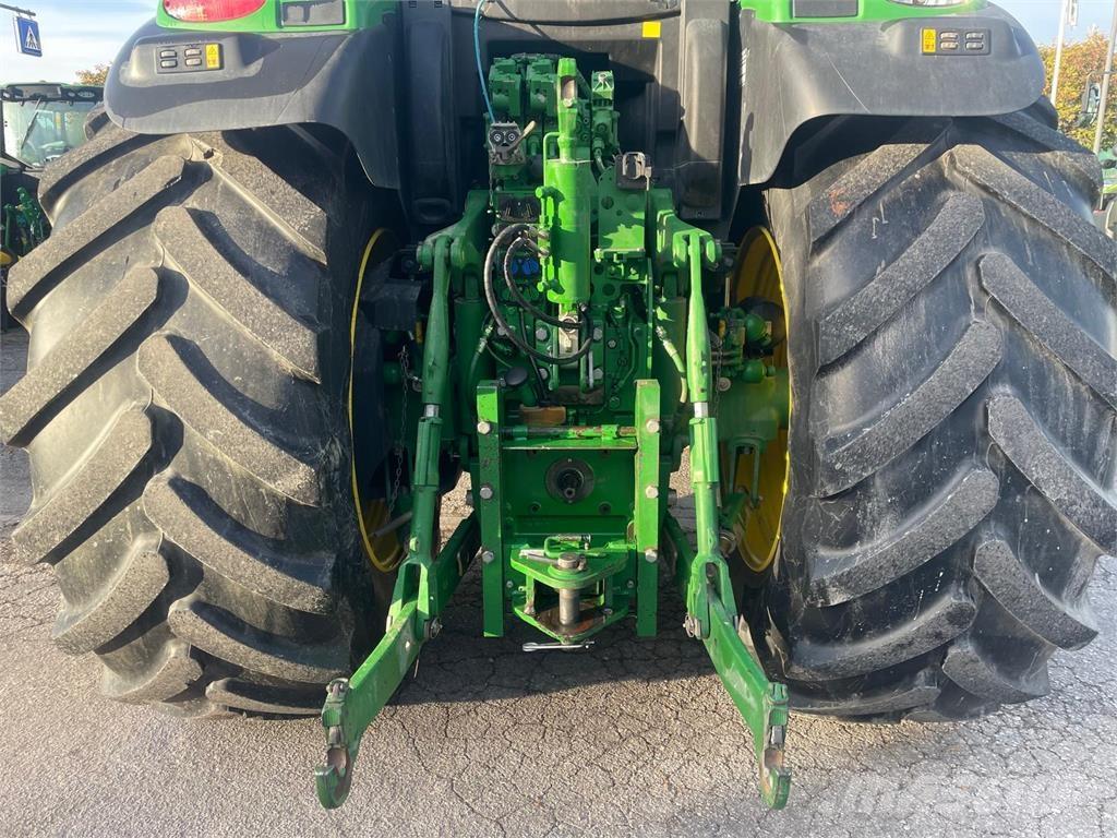 John Deere 6175 R Traktorer