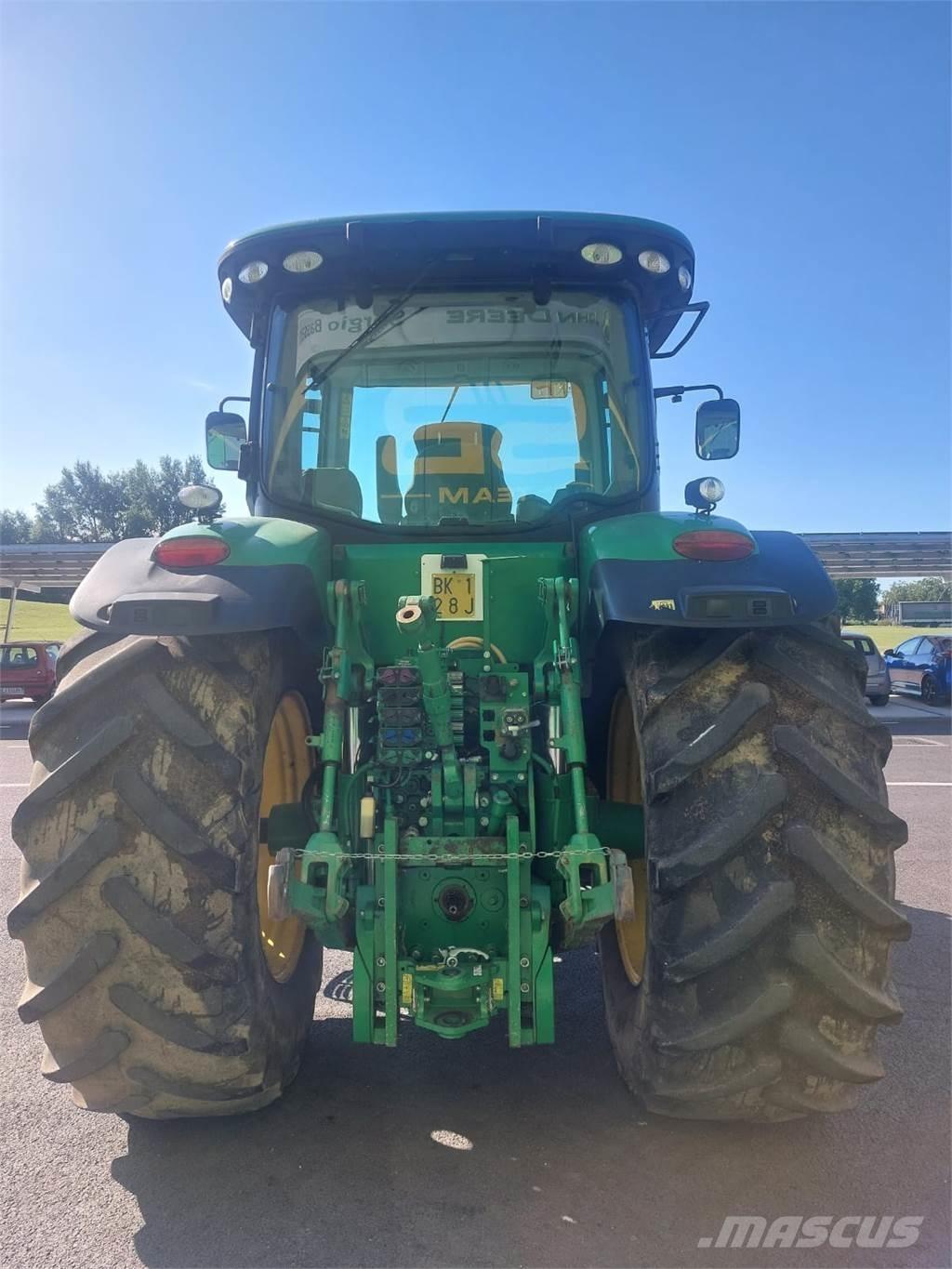John Deere 7230 R Traktorer