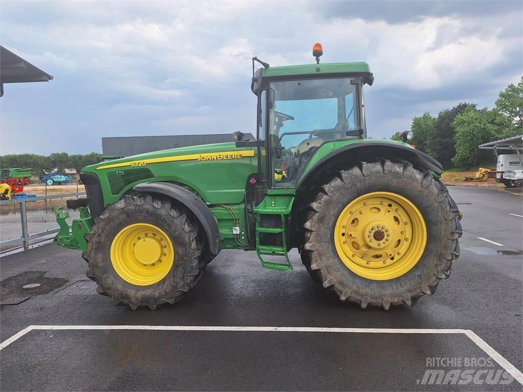 John Deere 8320 Traktorer