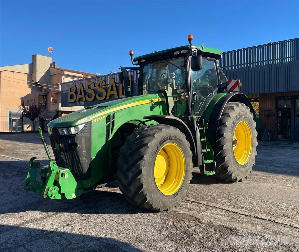 John Deere 8370 R Traktorer