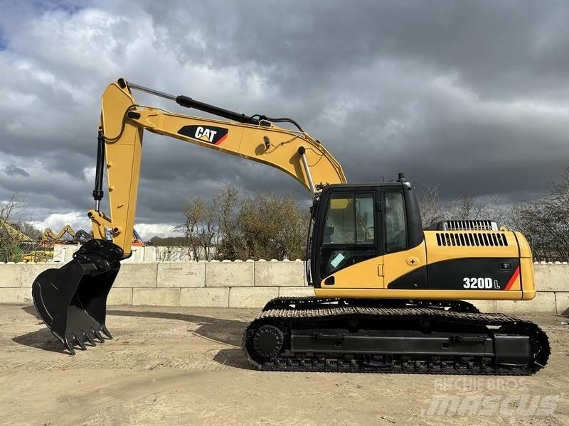 CAT 20T Excavator Beltegraver