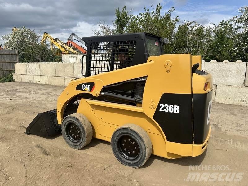 CAT 236B Anlegg - Annet