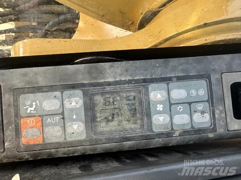 CAT 320 Beltegraver