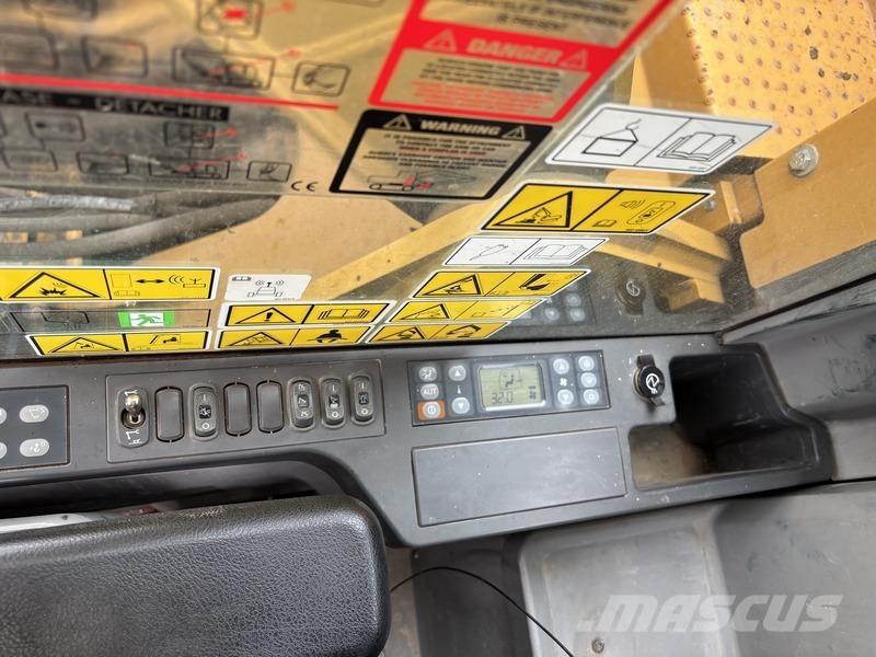 CAT 325FL Beltegraver