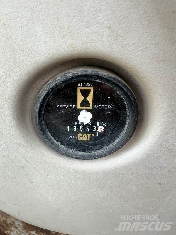 CAT 330. Beltegraver