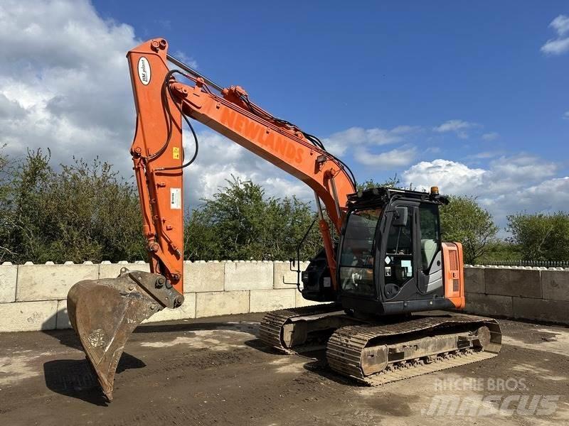 Hitachi ZX135 Beltegraver