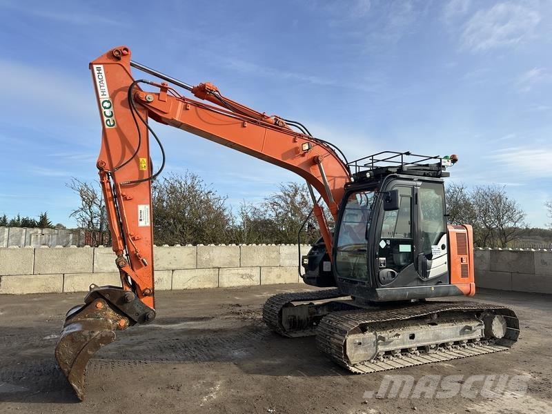 Hitachi ZX135 Beltegraver