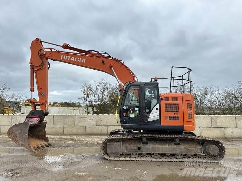 Hitachi ZX225USLC-6 Beltegraver