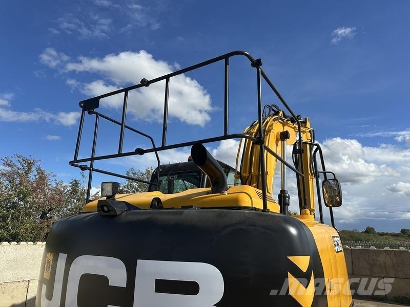 JCB JS131 LC Beltegraver