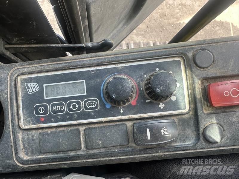 JCB JS220 LC Beltegraver