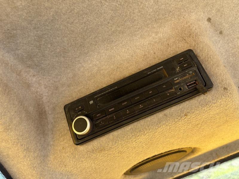 JCB JS240 LC Beltegraver