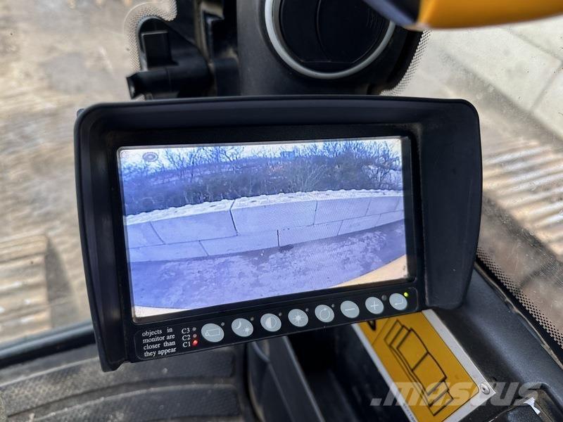 JCB JS370 LC T4 Beltegraver