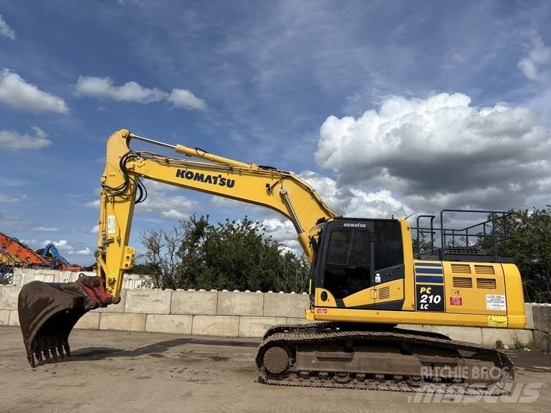 Komatsu PC210LC-10 Beltegraver