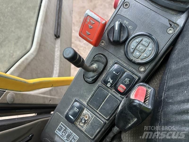 Volvo EW140 Hjulgravere