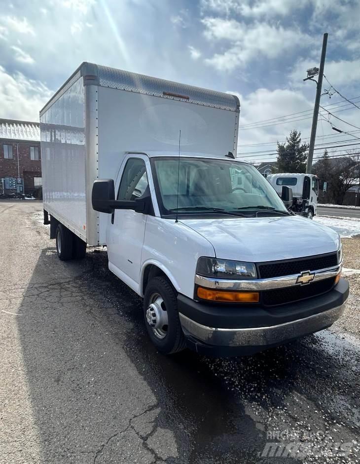Chevrolet 3500 Skapbiler