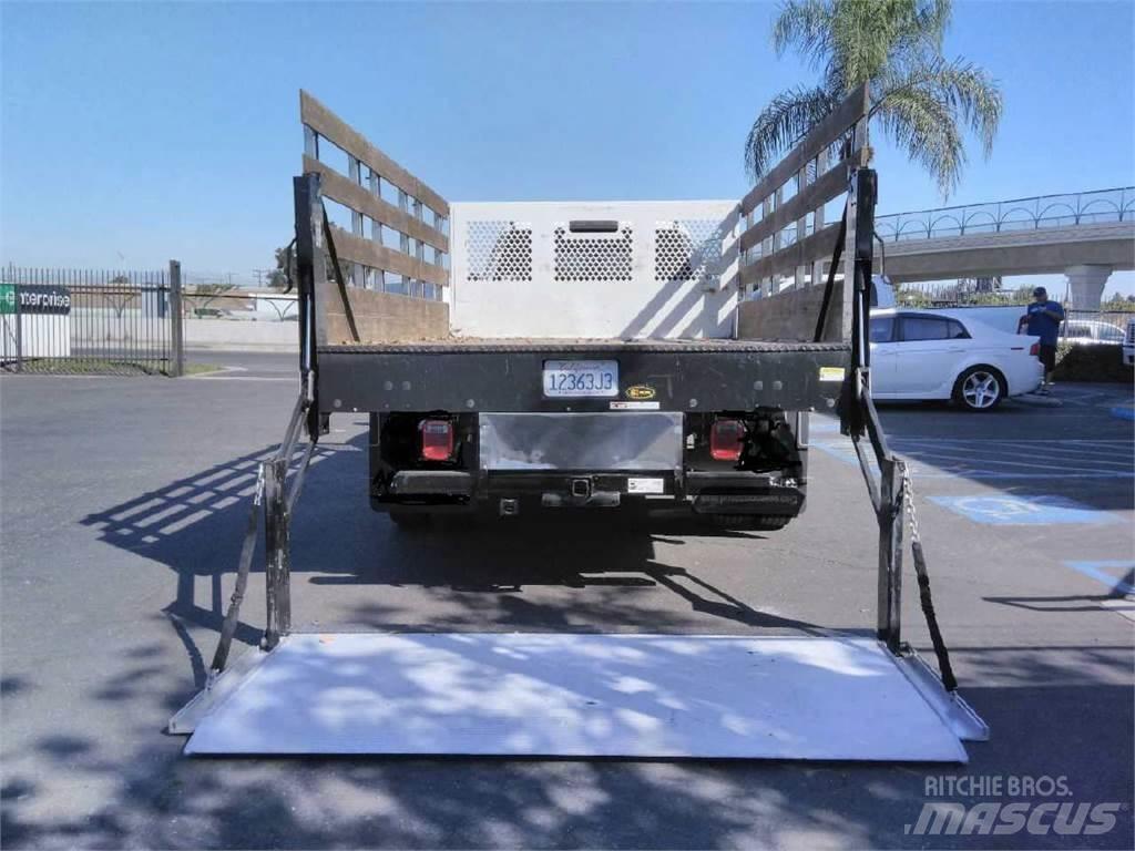 Ford F550 CREW CAB 4 Skapbiler