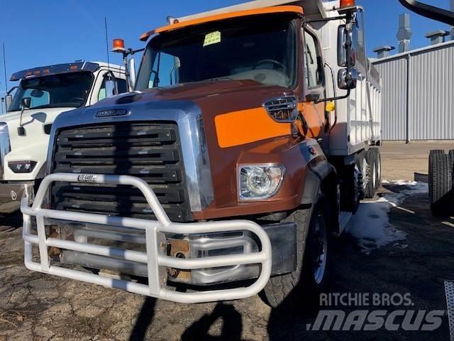 Freightliner 114SD Chassis