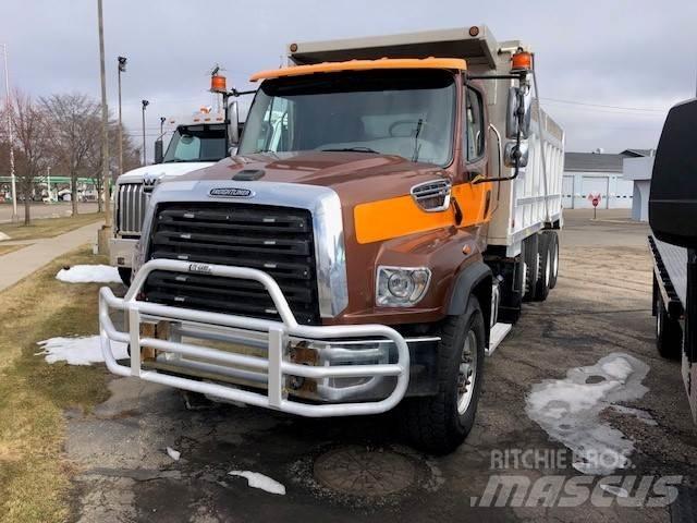 Freightliner 114SD Chassis