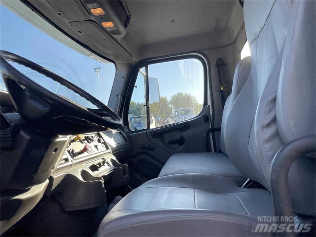 Freightliner 114SD Andre lastebiler