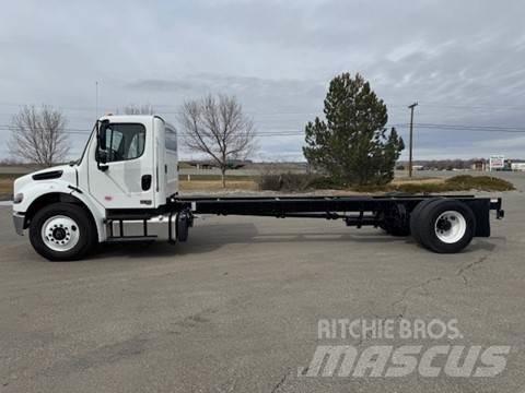 Freightliner M2 106 Trekkvogner