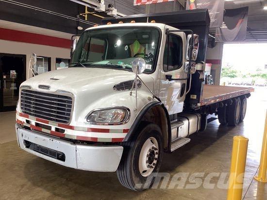 Freightliner M2 106 Andre lastebiler