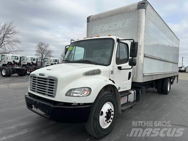 Freightliner M2106 Skapbiler