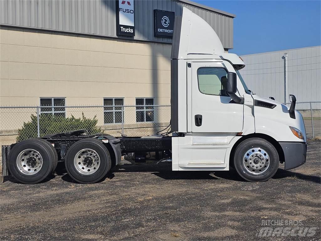 Freightliner PE116 Trekkvogner