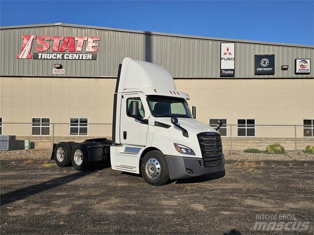 Freightliner PE116DC Trekkvogner