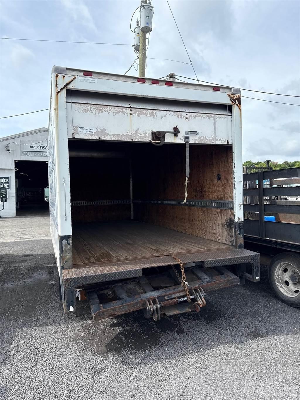 Isuzu NPR Skapbiler