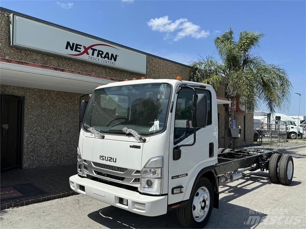 Isuzu NPR-1F404 Skapbiler